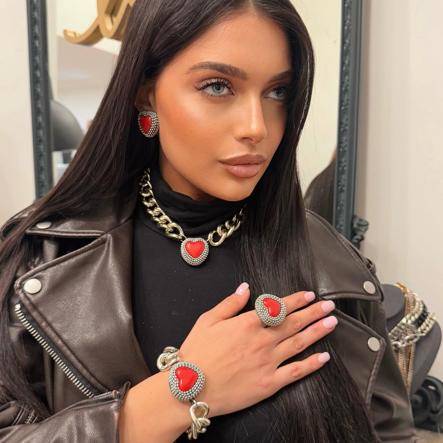 COLLAR