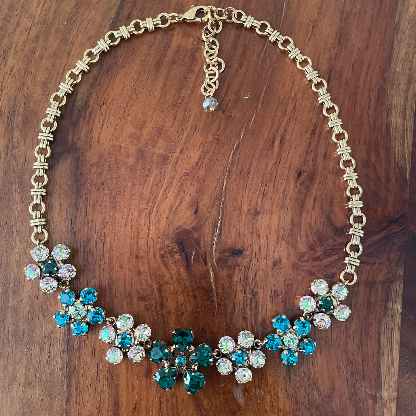 COLLAR