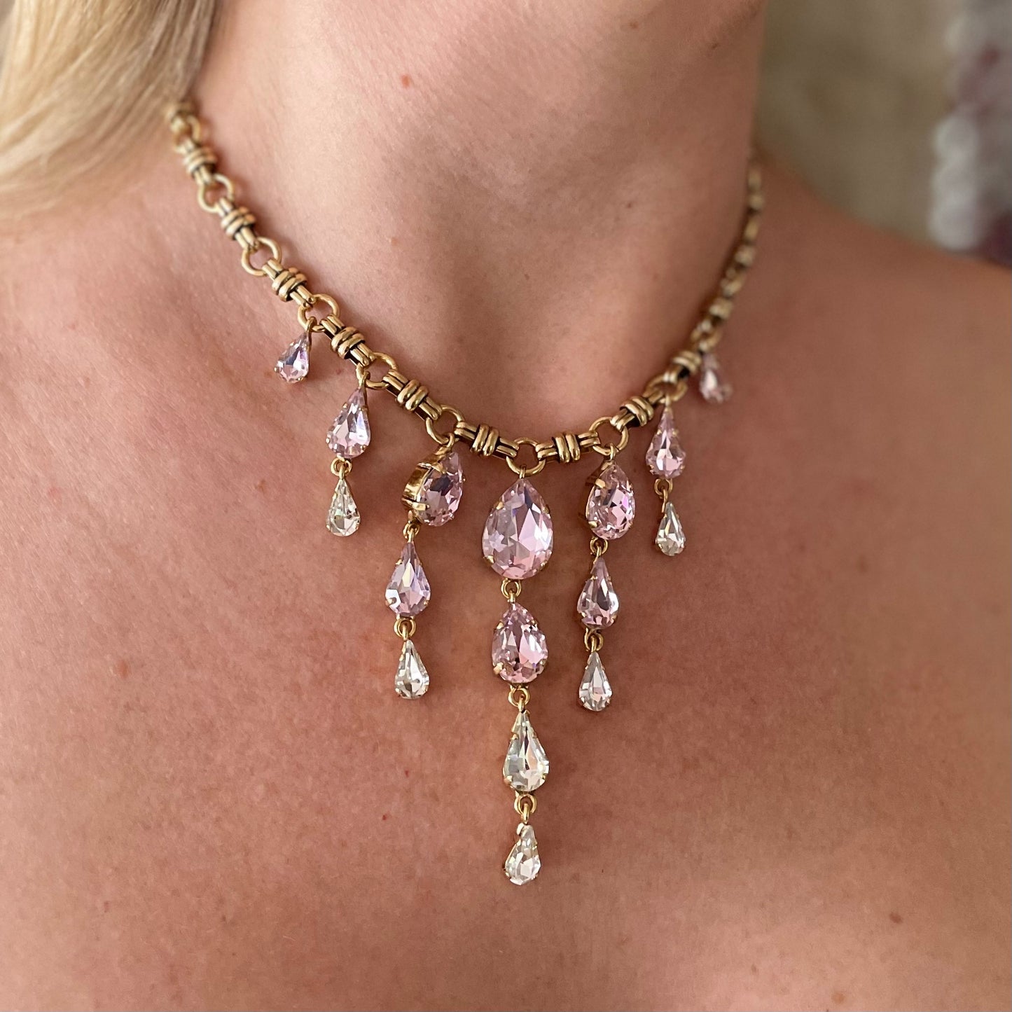 COLLAR