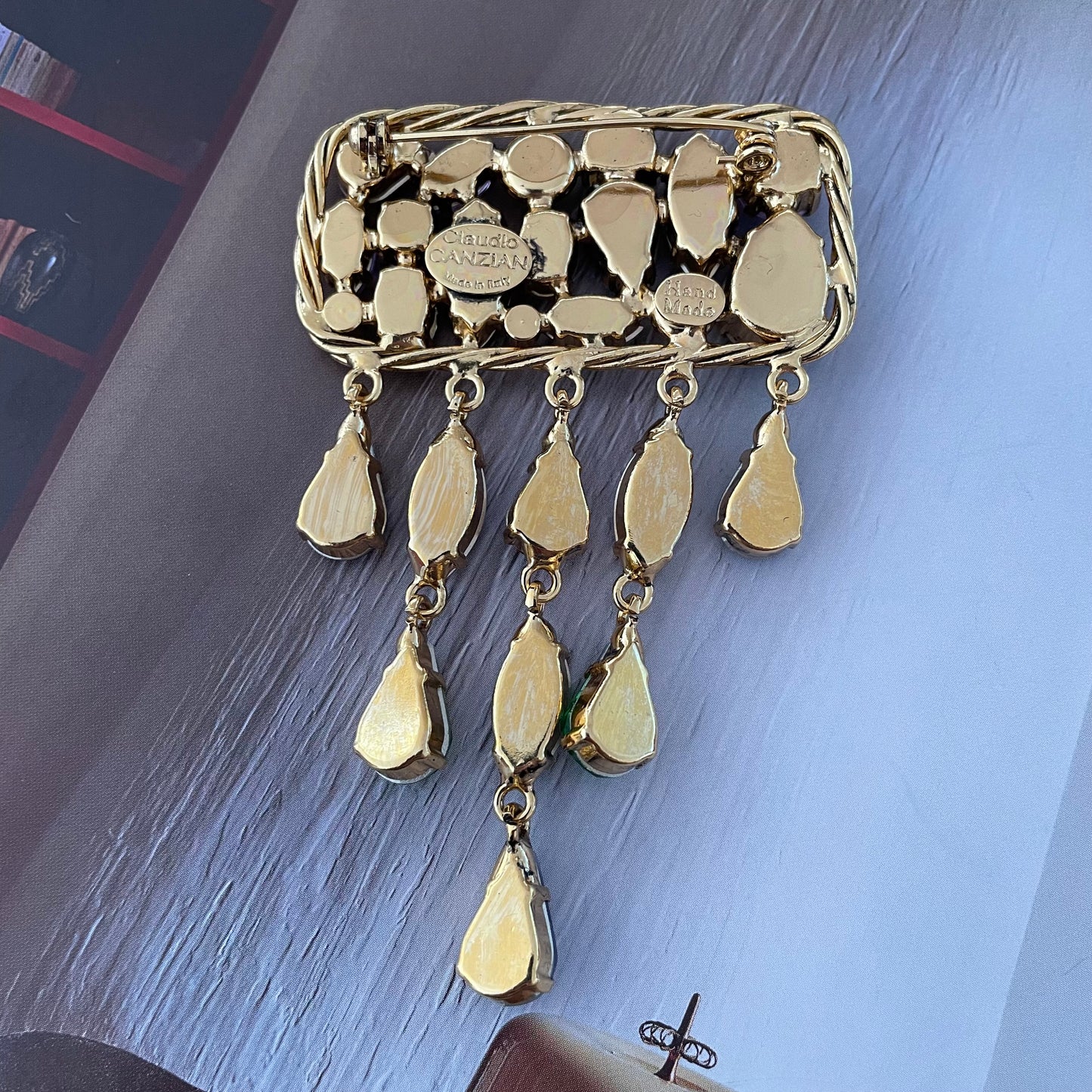 BROOCH