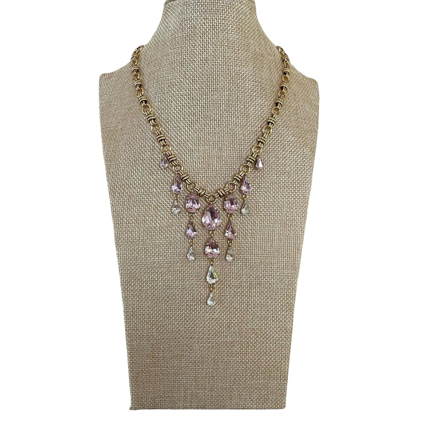 COLLAR