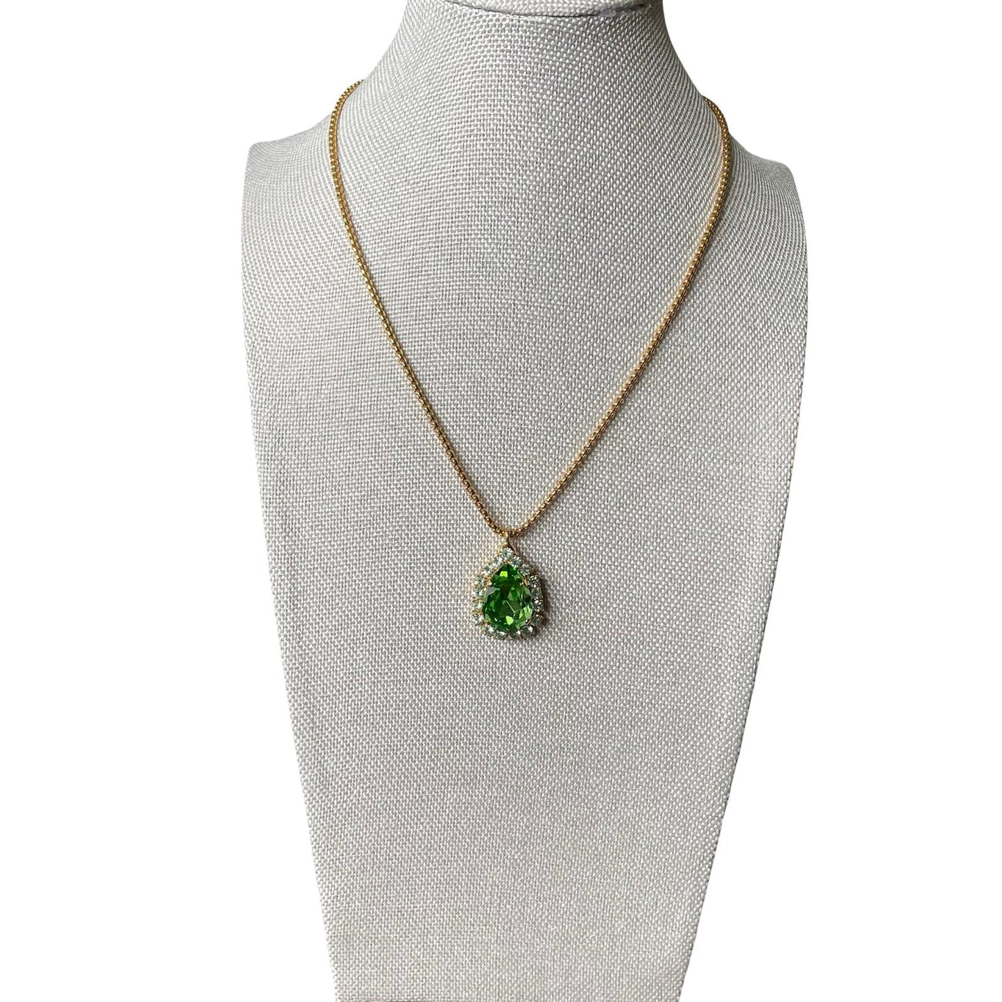 COLLAR