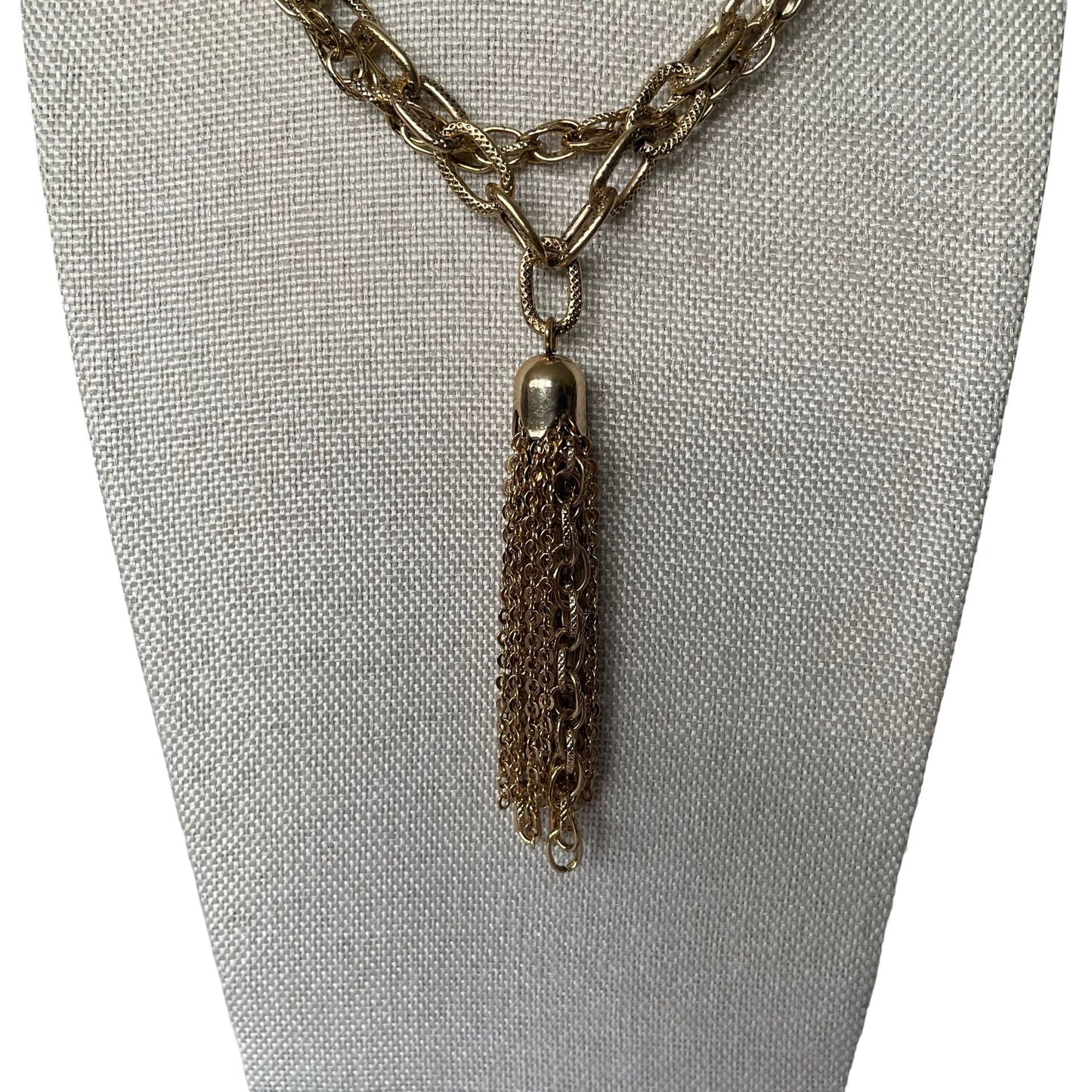 COLLAR