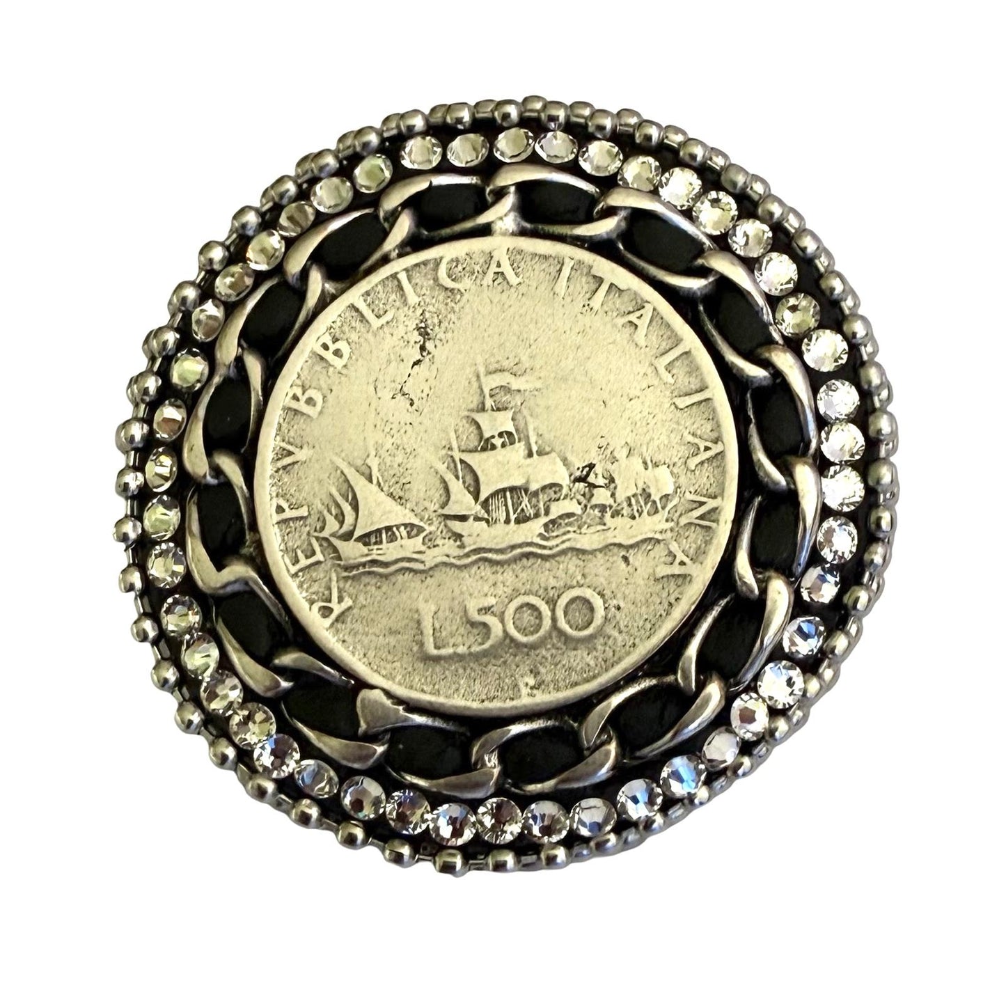 BROOCH