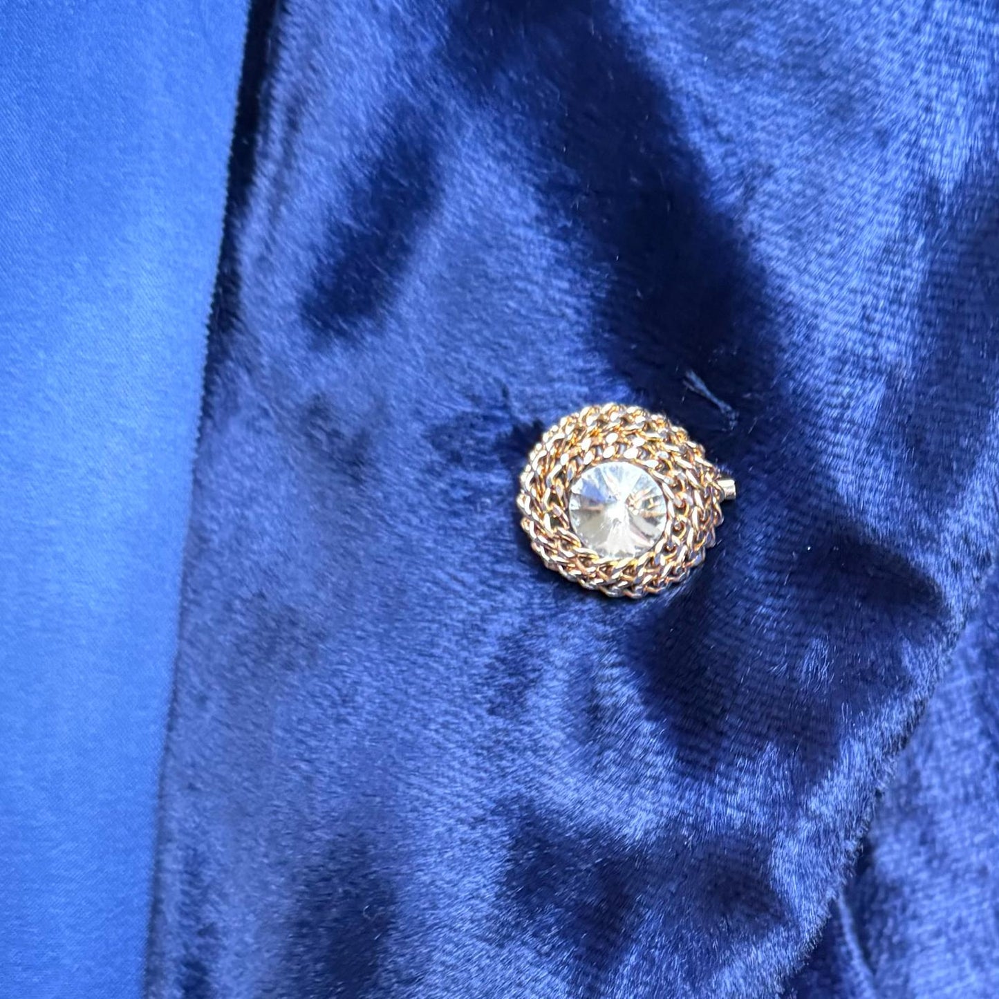 BROOCH