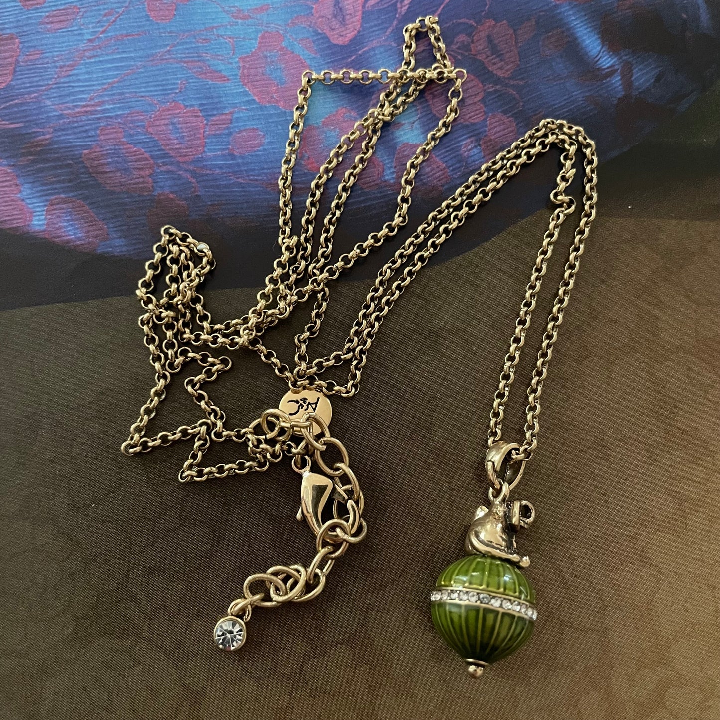 NECKLACE