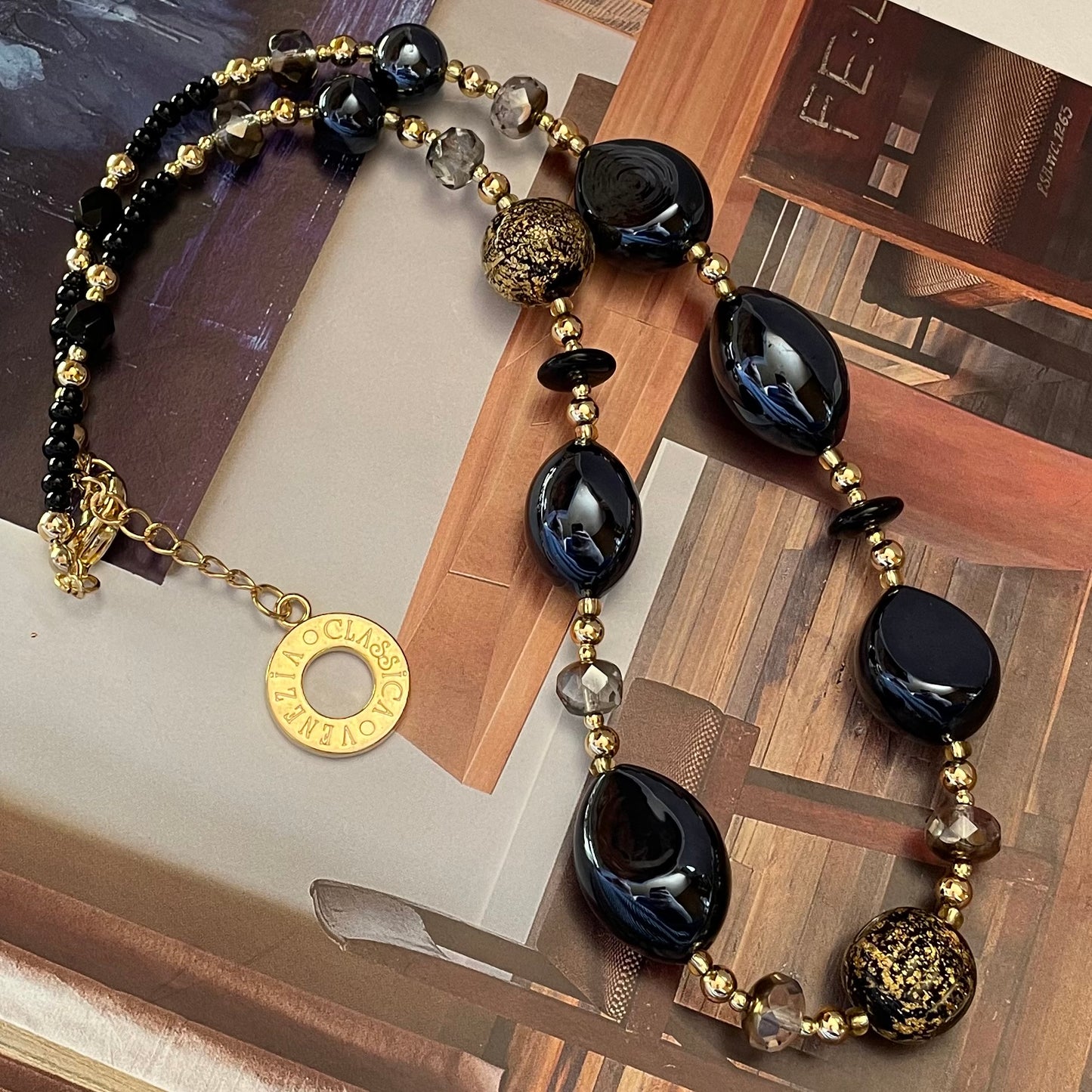 COLLAR
