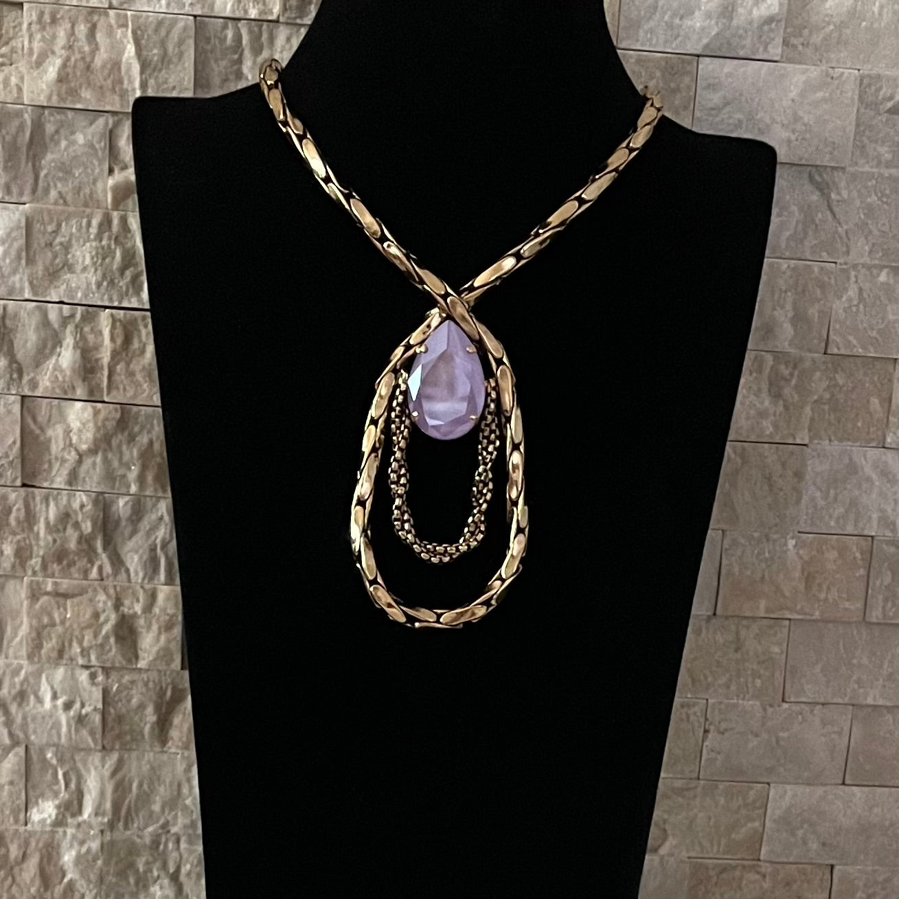 COLLAR