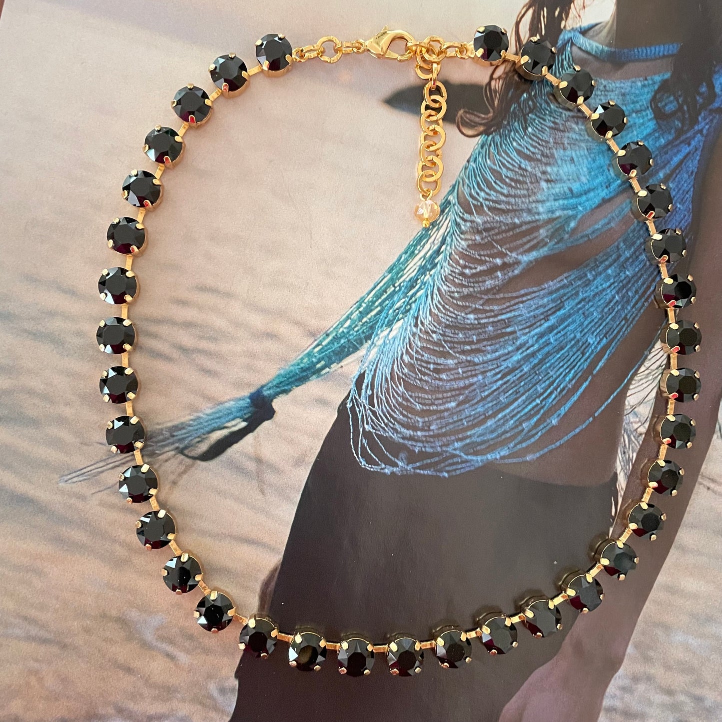 COLLAR
