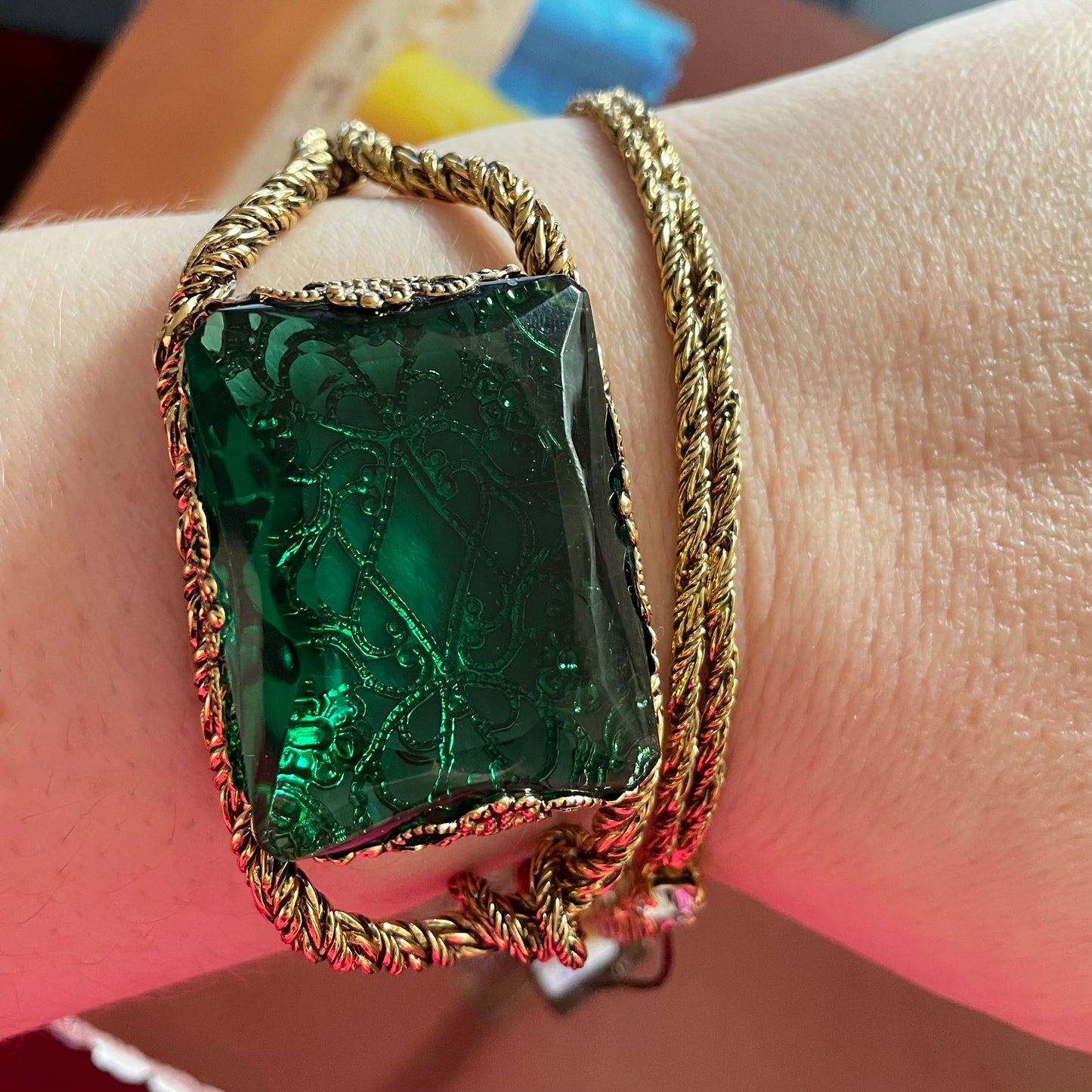 BRACELET