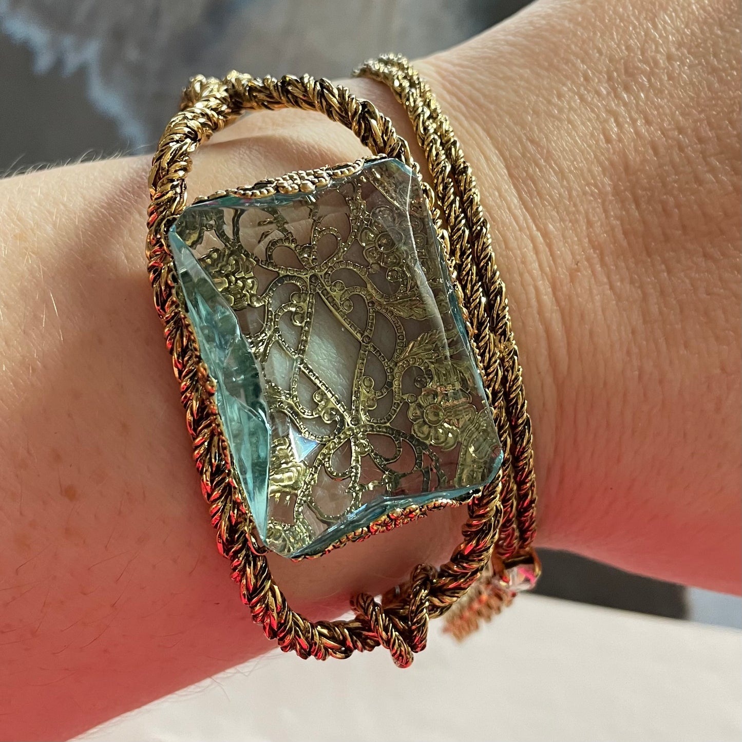 BRACELET