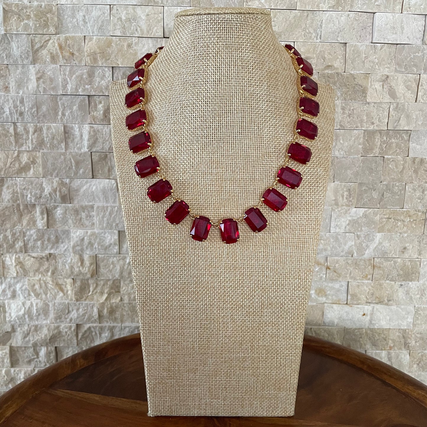 COLLAR