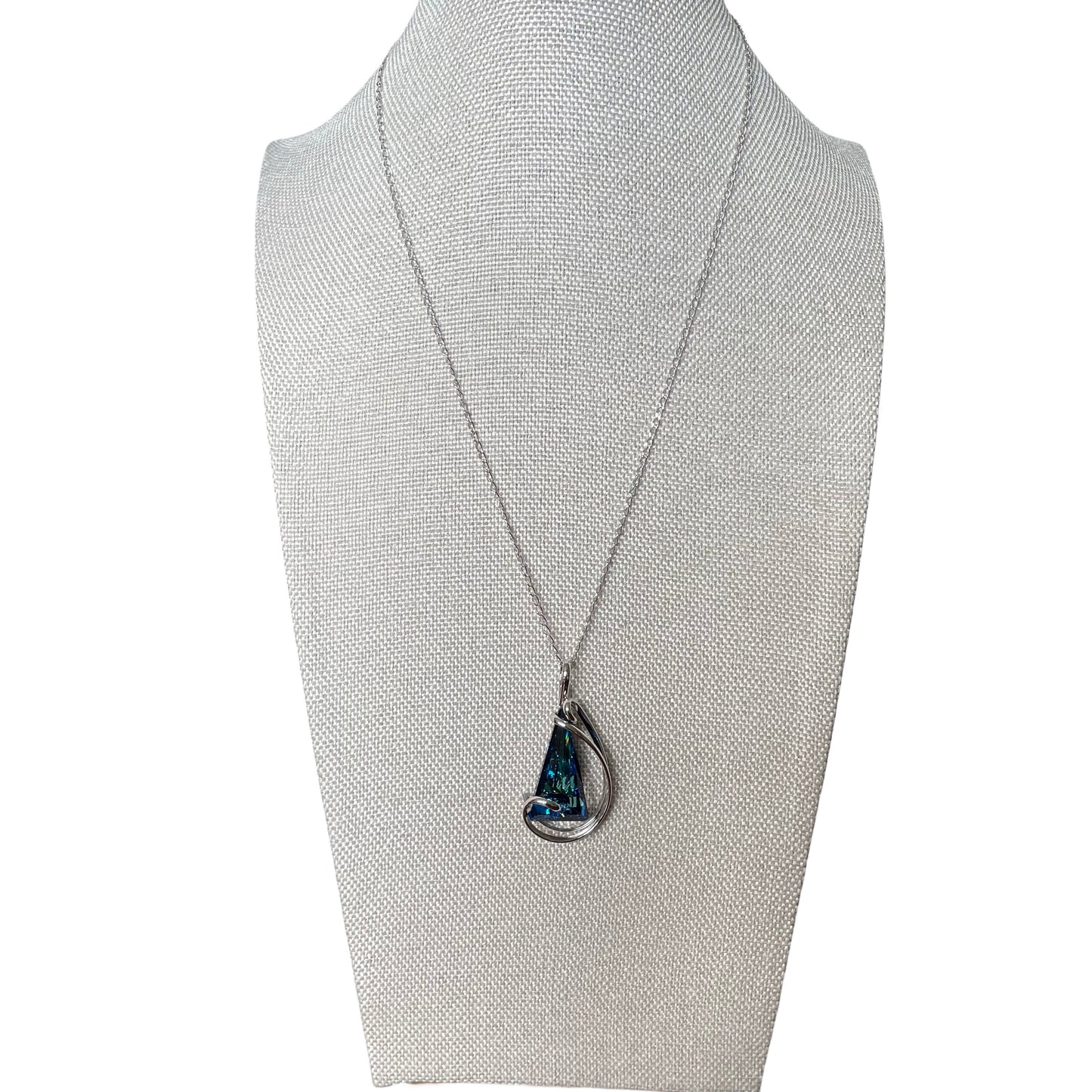 COLLAR