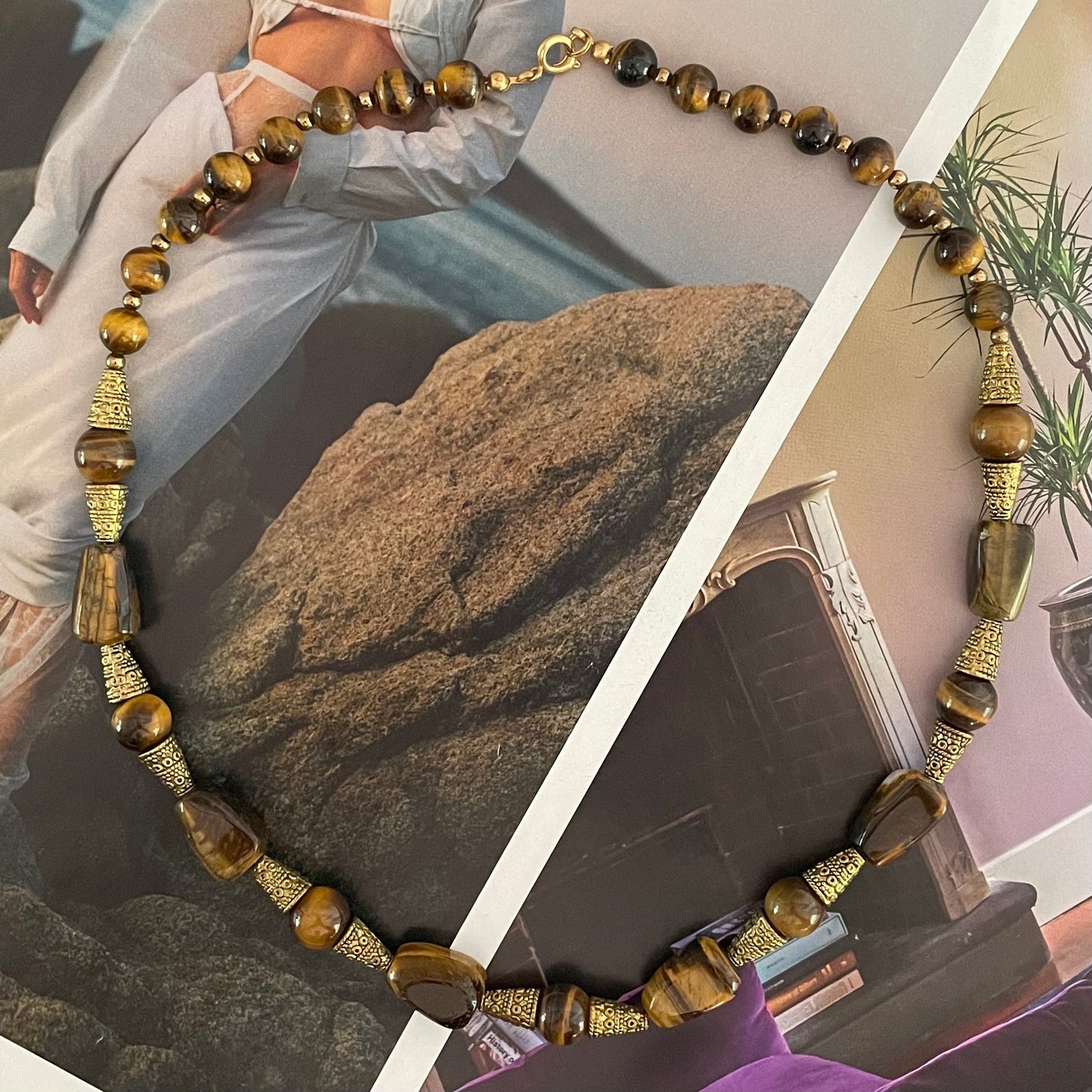 COLLAR