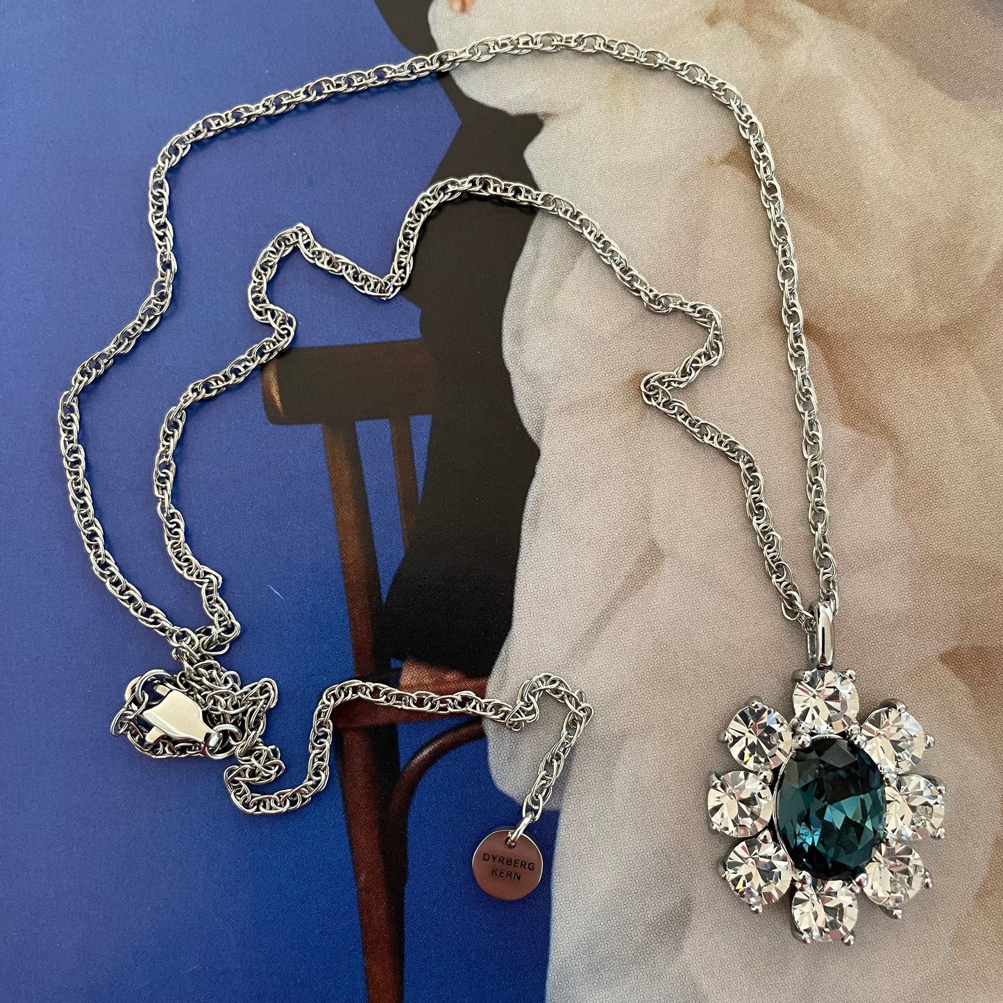 COLLAR