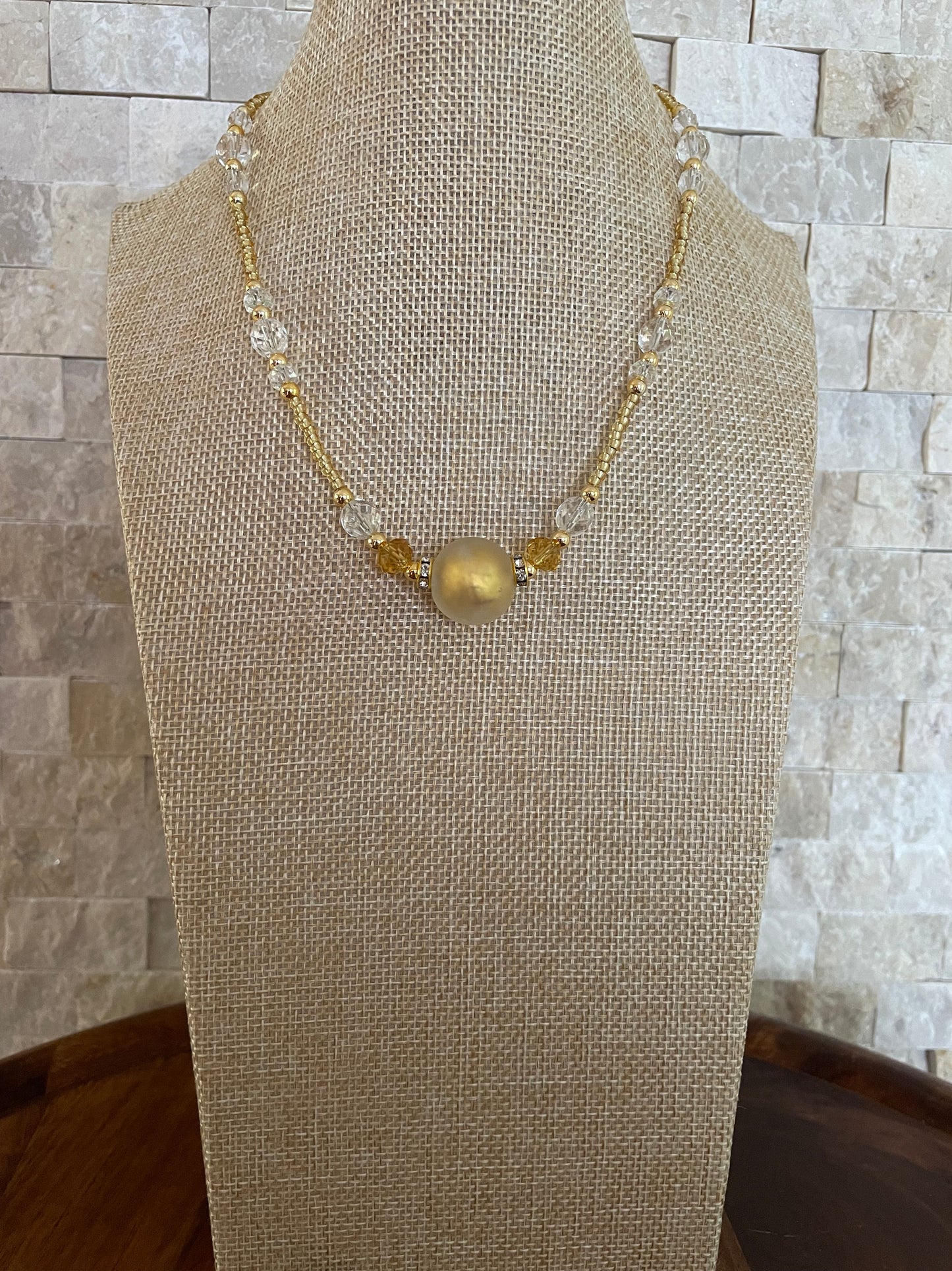COLLAR