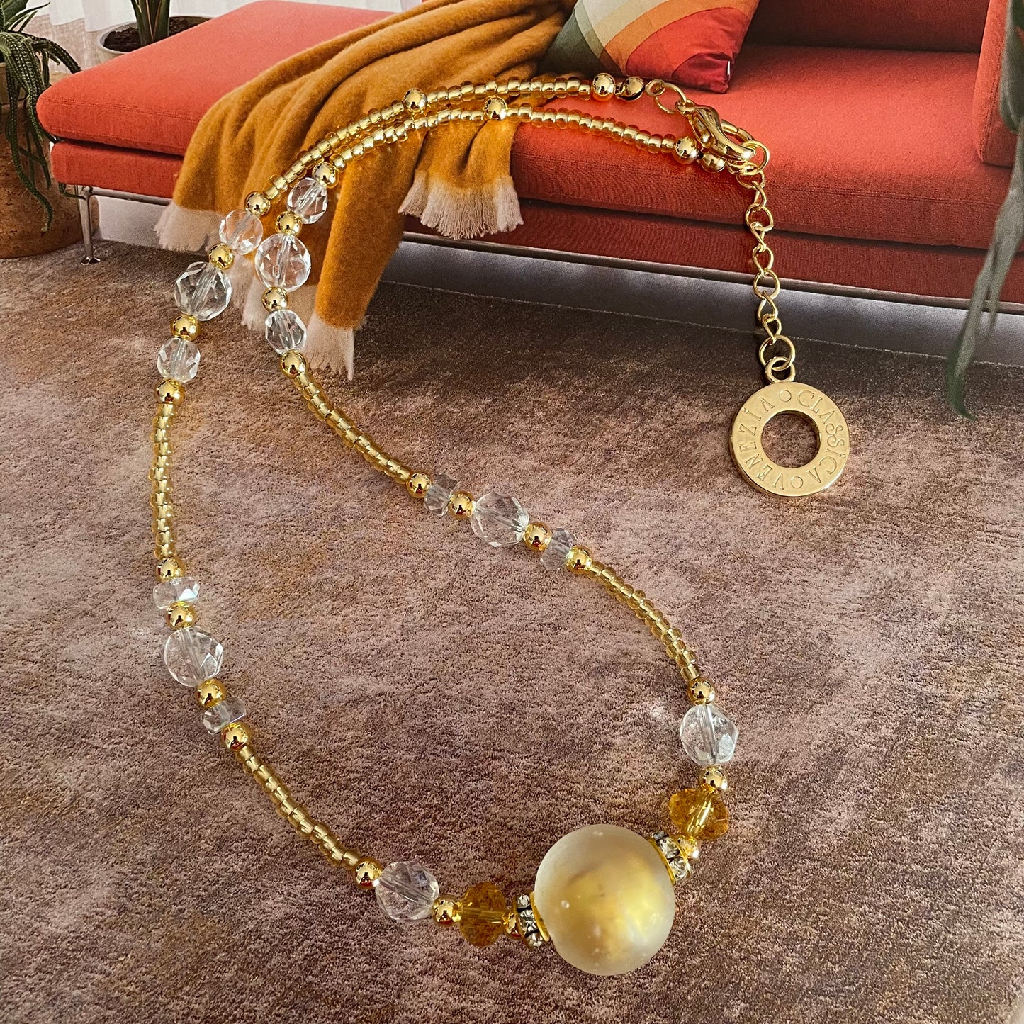 COLLAR