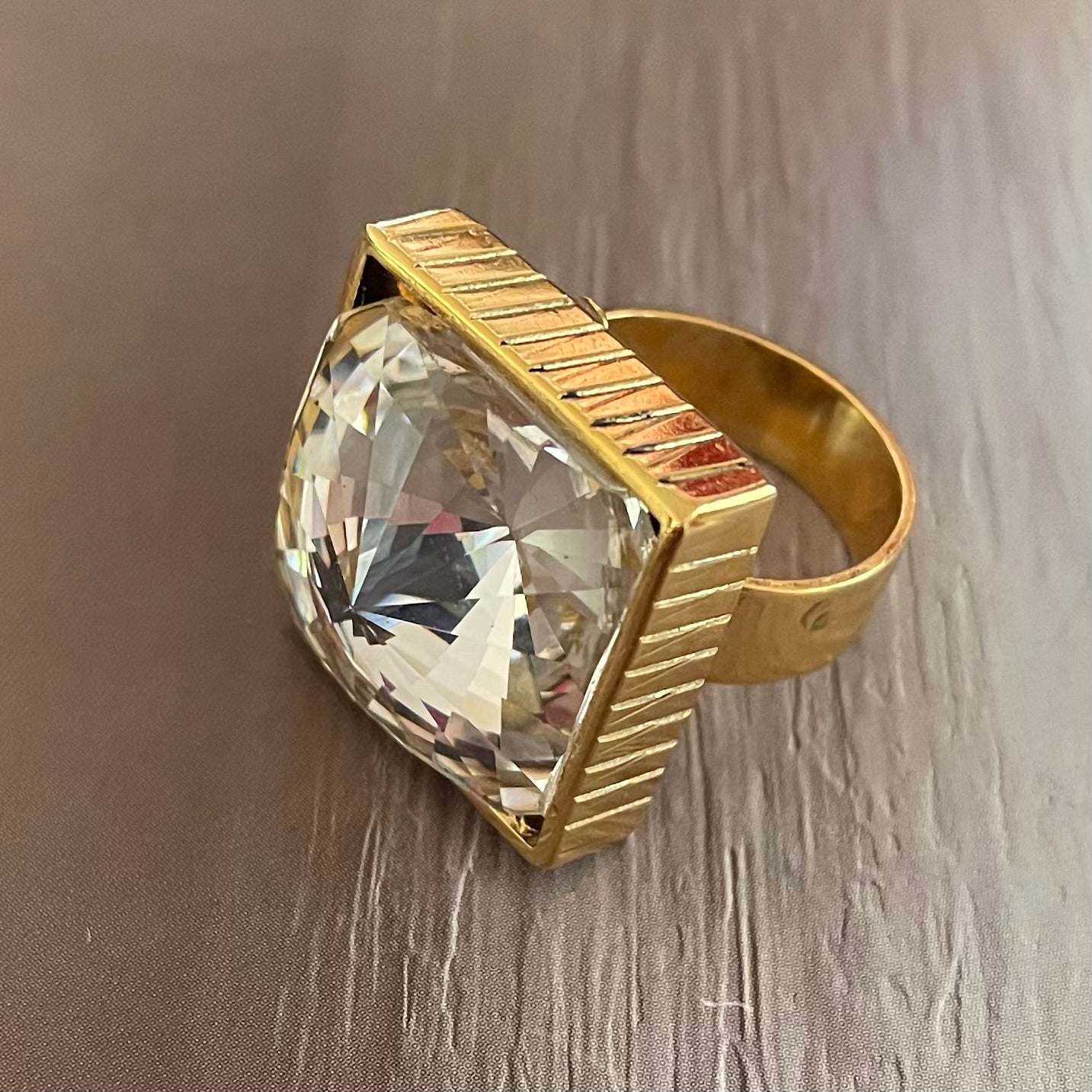 ANILLO