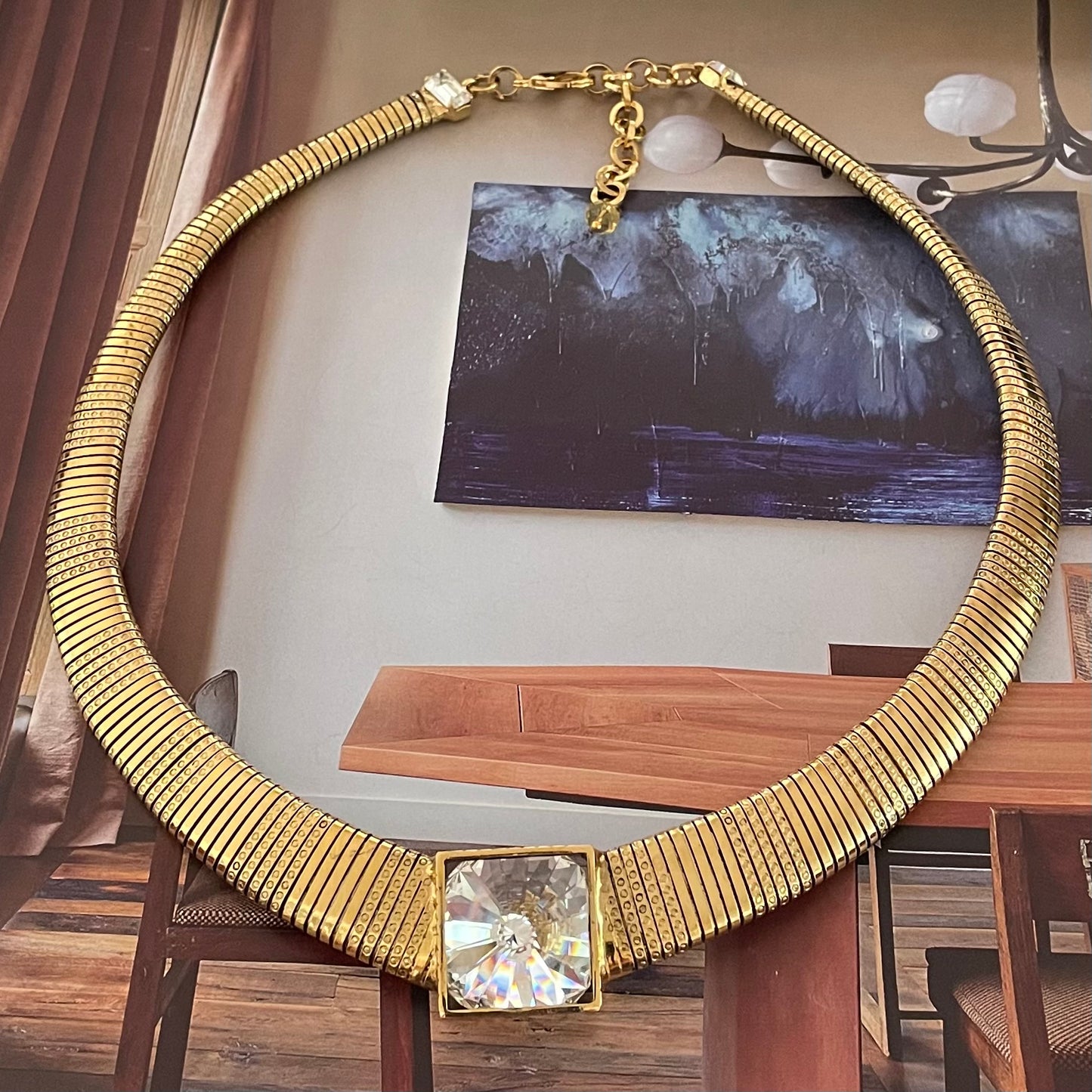 COLLAR