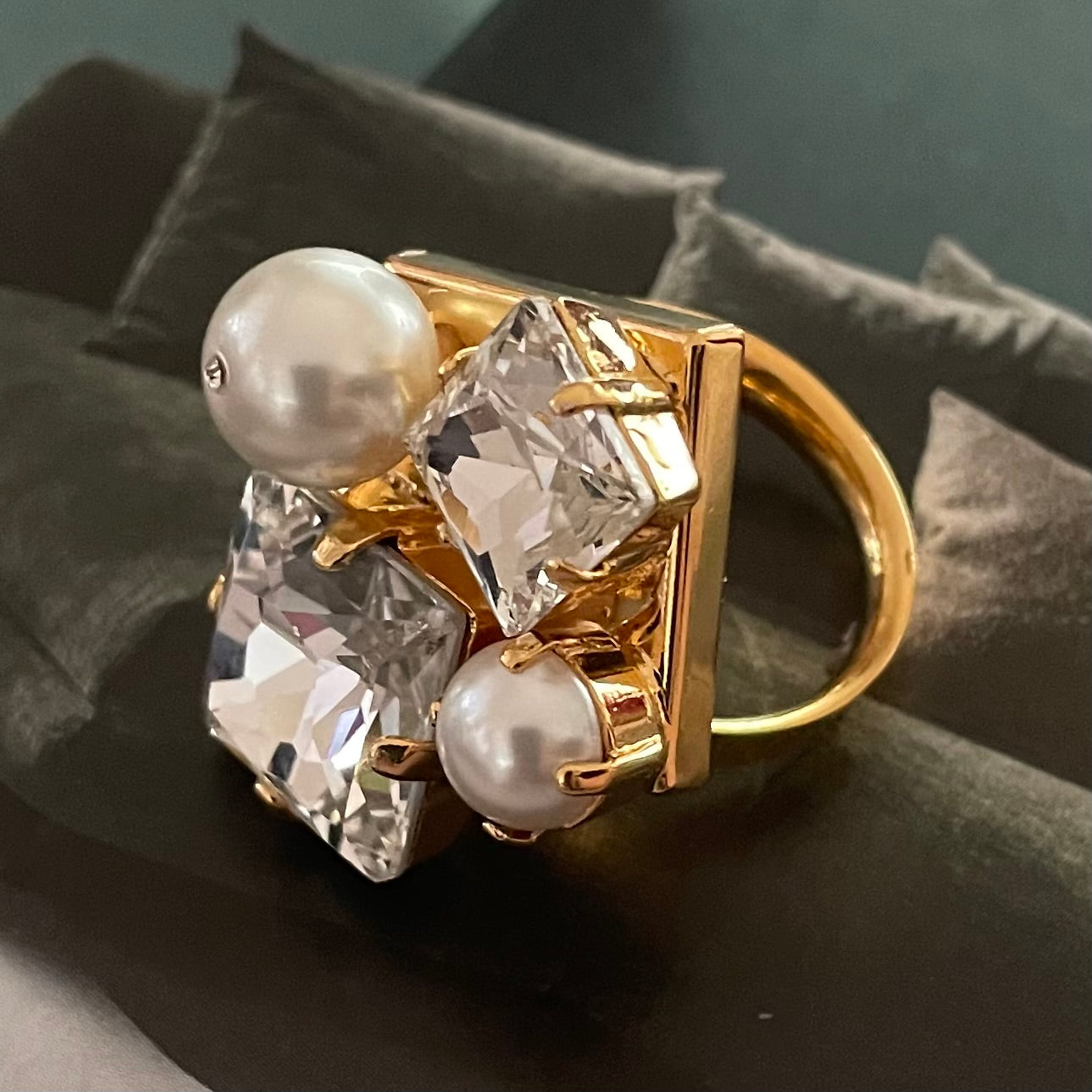 ANILLO