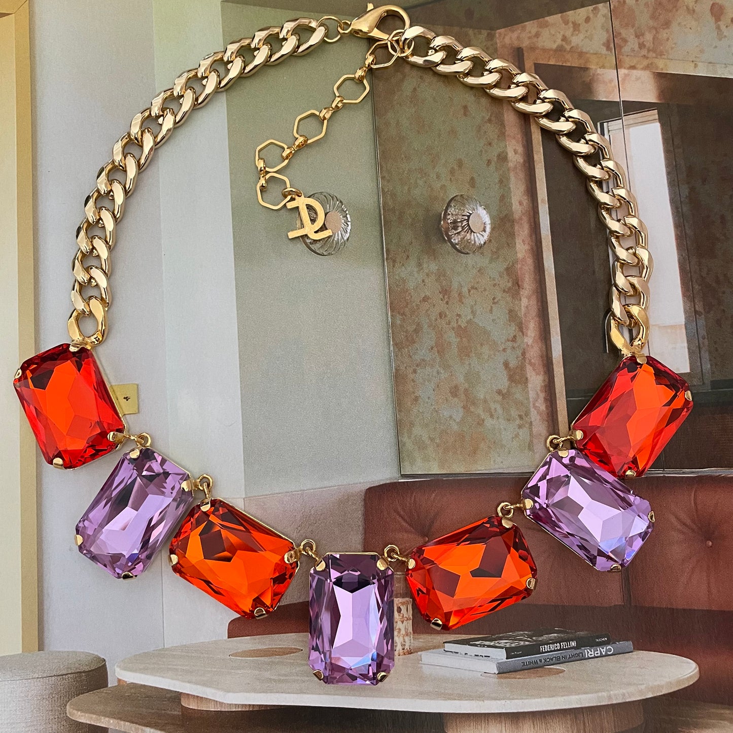 COLLAR