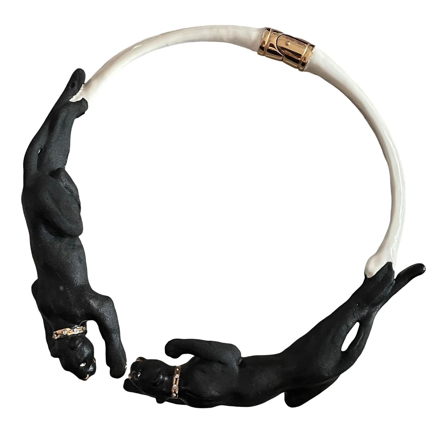 COLLAR