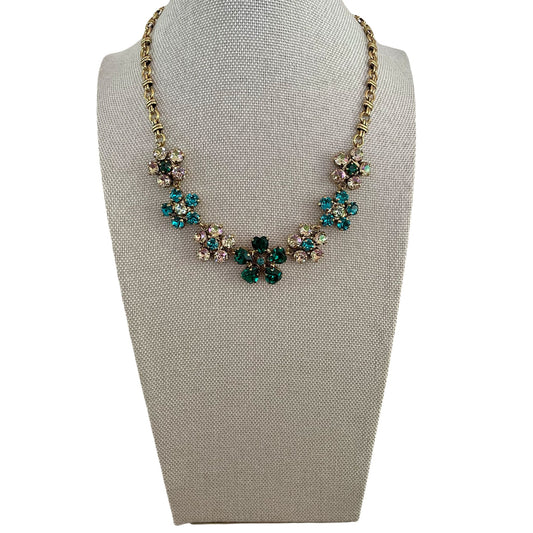 COLLAR