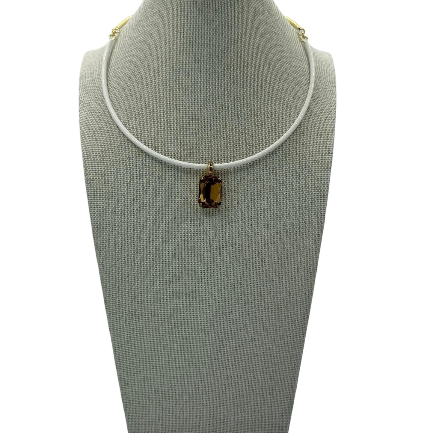 COLLAR