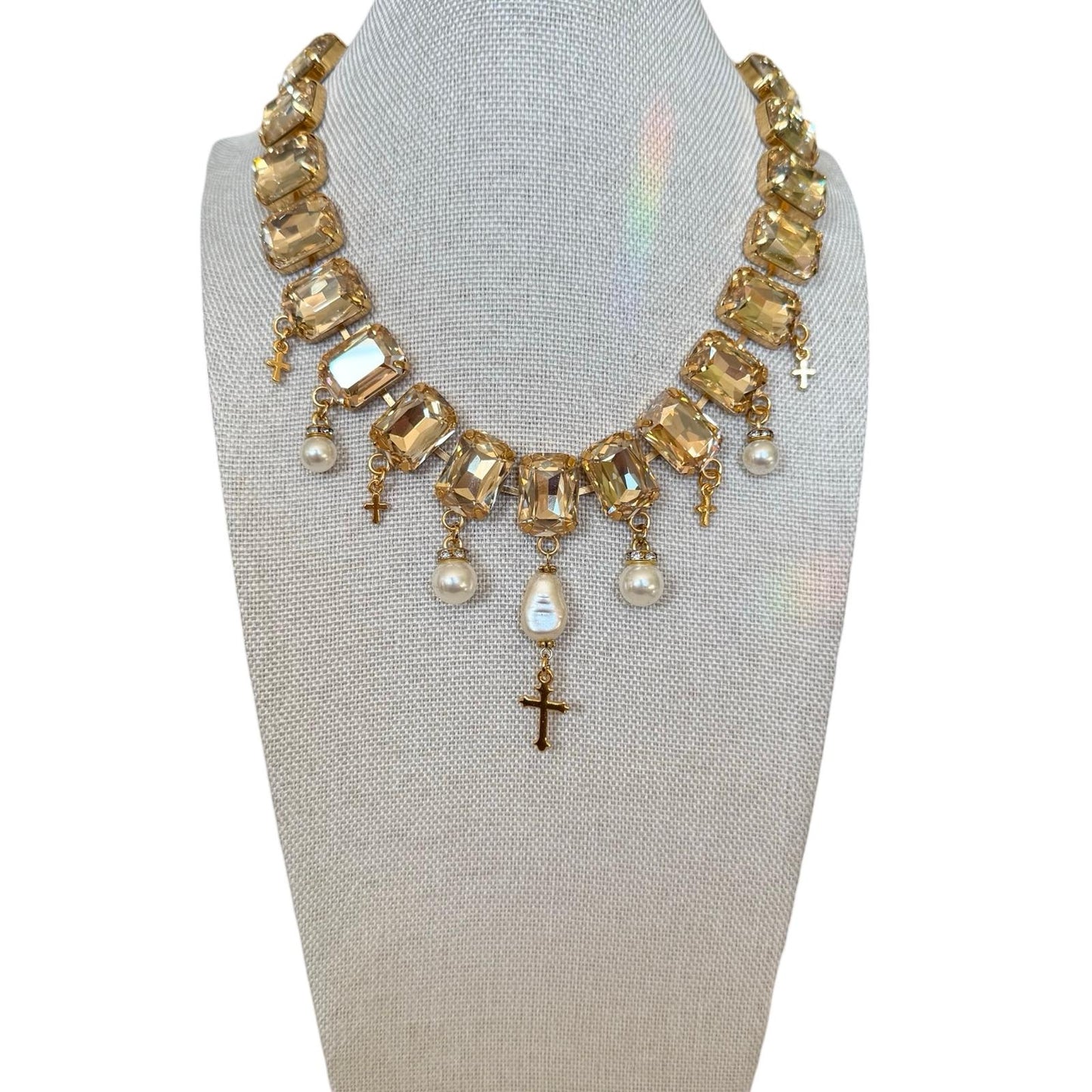 COLLAR