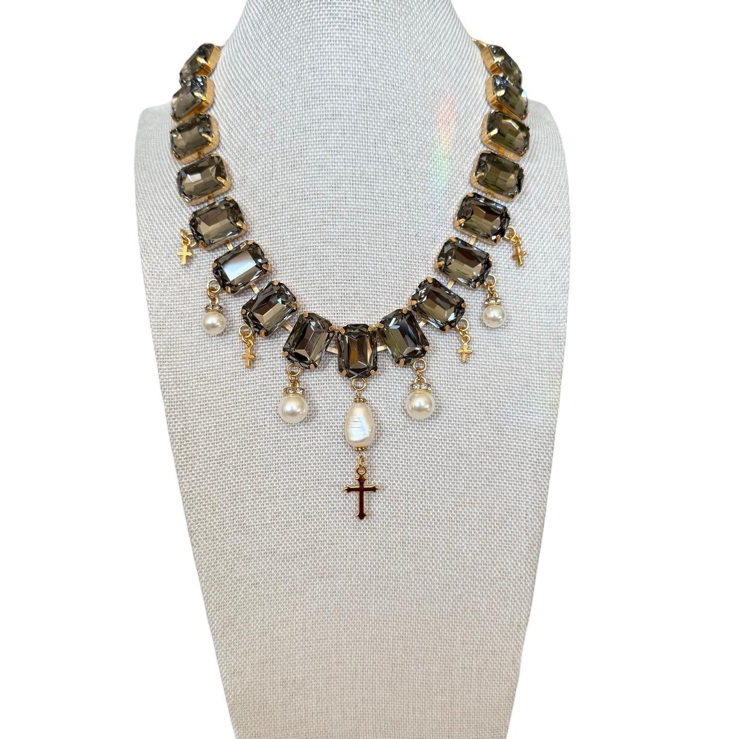 COLLAR