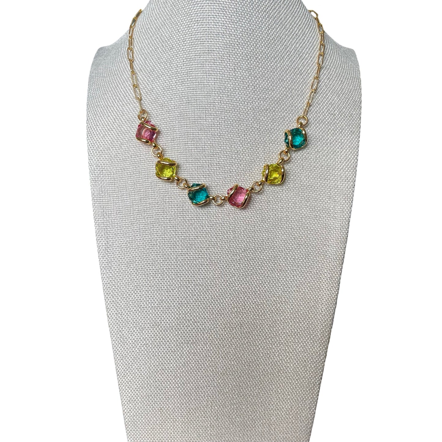 COLLARES