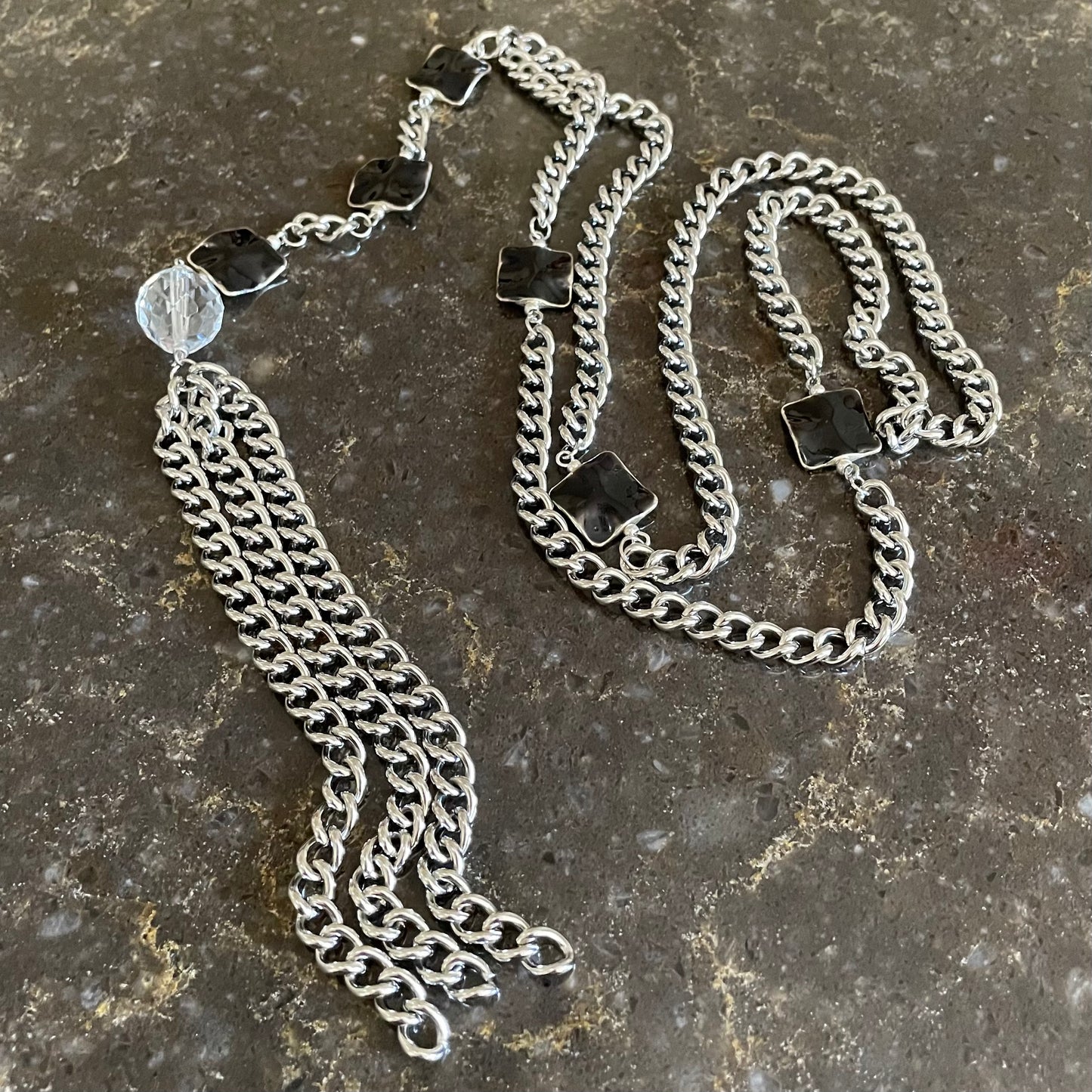 COLLAR