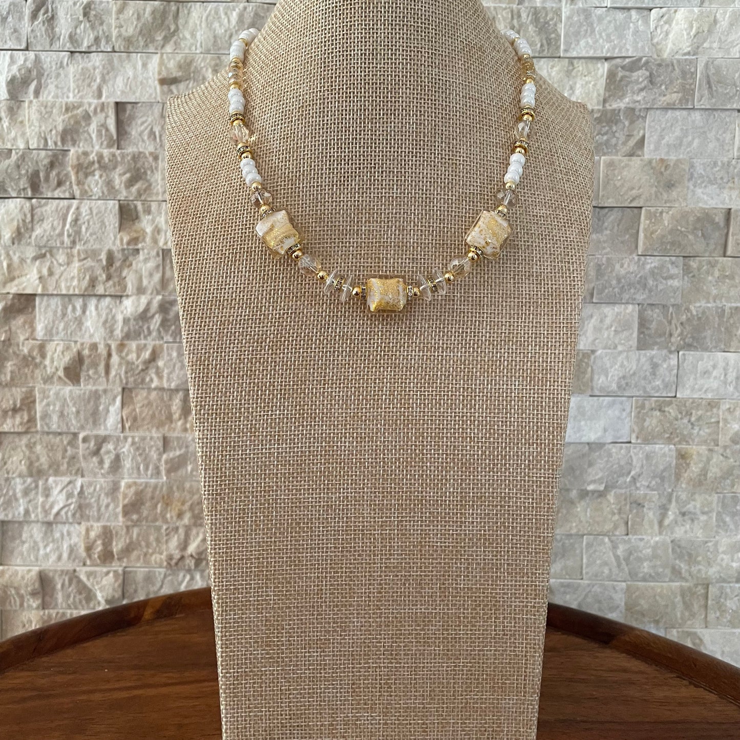 COLLAR
