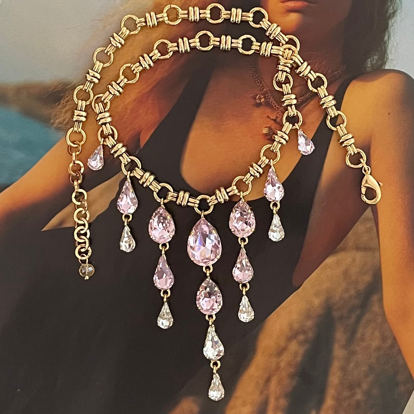 COLLAR