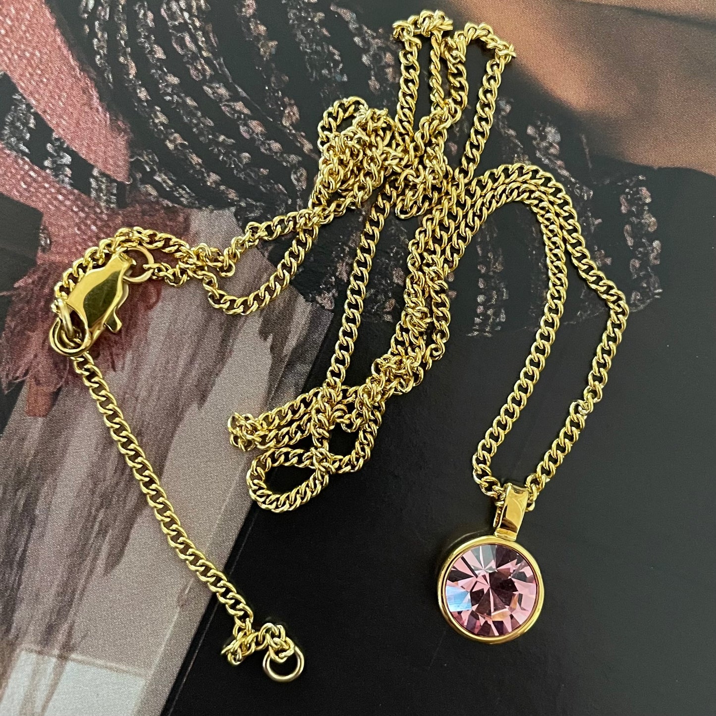 COLLAR