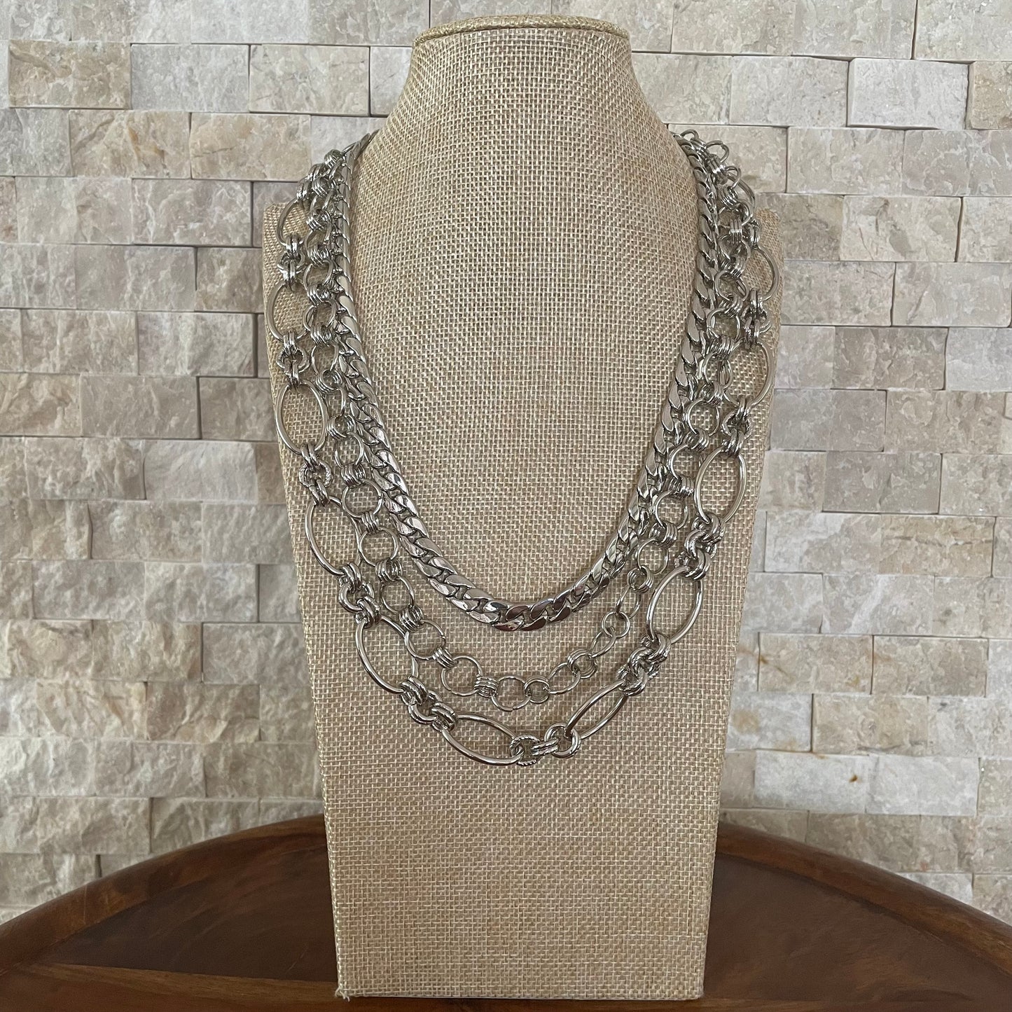 COLLAR