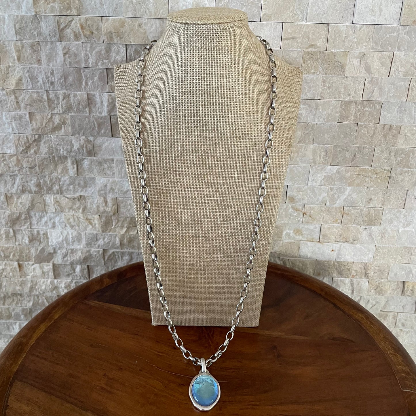 COLLAR